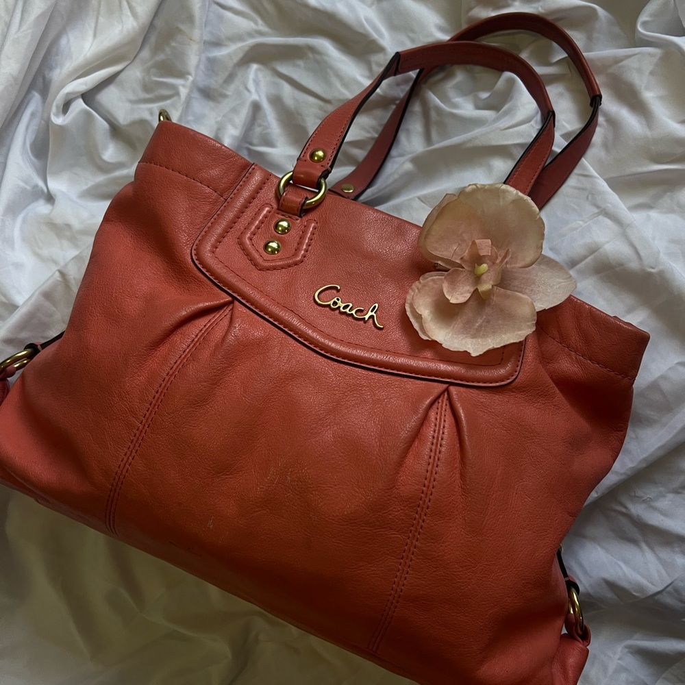 Vintage Coach Ashley satchel